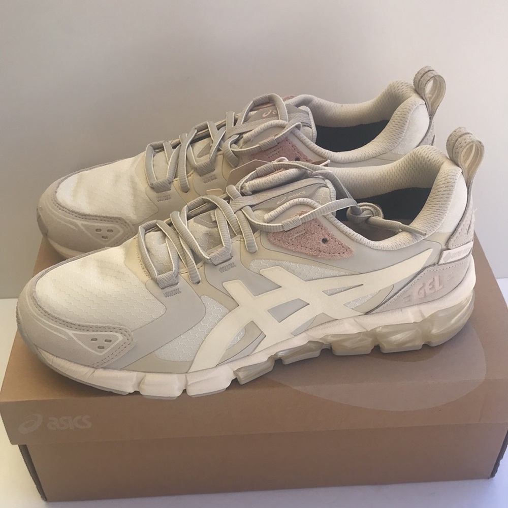 ASICS MEN GEL-QUANTUM 180 GTX RUNNING SHOES SIZE 9 SMOKE GREY/CREAM COLOR